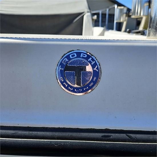 Bayliner Trophy 2052 Suzuki DF-175 Motor 12 of 30