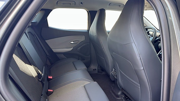 Ford Explorer 5 of 16