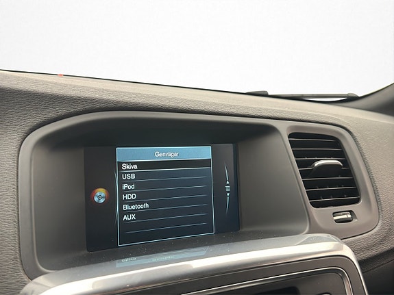 Volvo V60 19 of 30