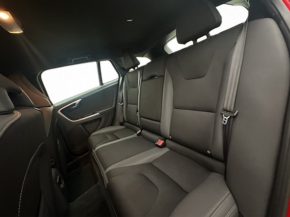 Volvo V60 25 of 30