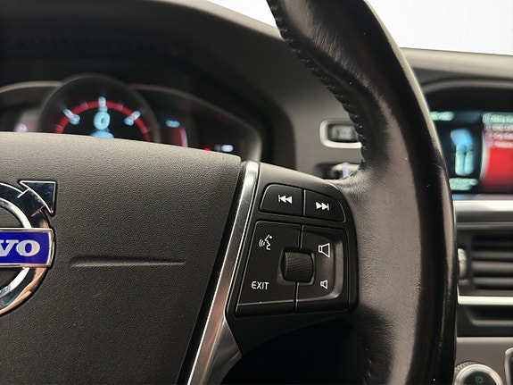 Volvo V60 16 of 30