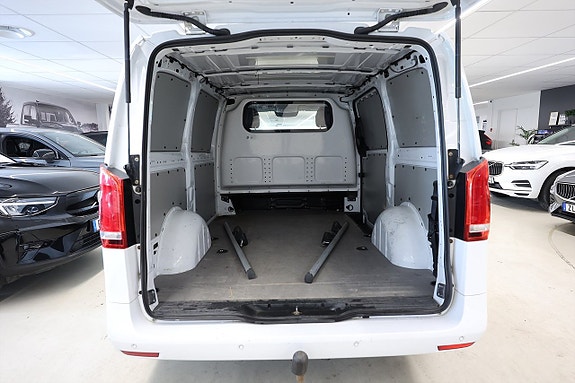 Mercedes-Benz Vito 119 8 of 17