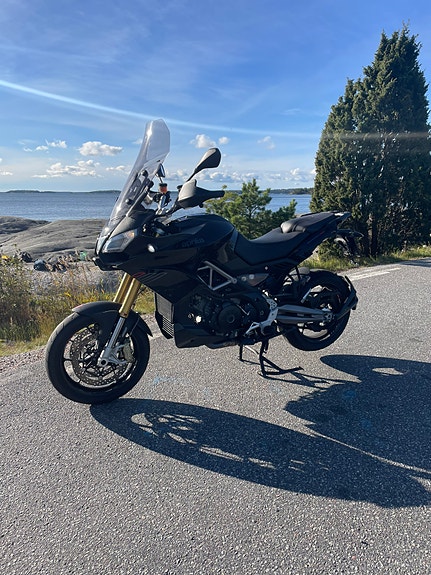 Aprilia Caponord 1200 3 of 5