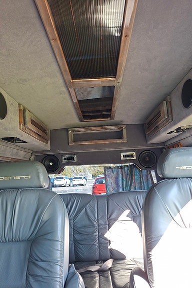 Chevrolet Astro 19 of 21