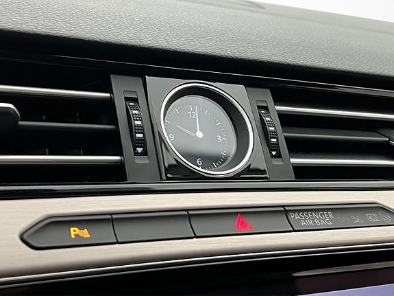 Volkswagen Passat 15 of 30