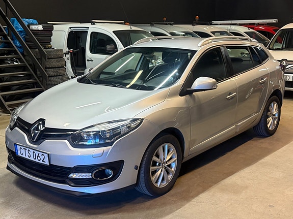 Renault Megane III 2 of 5