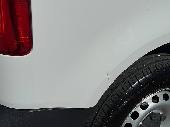 Volkswagen Caddy 13 of 25