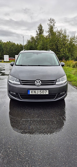 Volkswagen Sharan 2 of 8