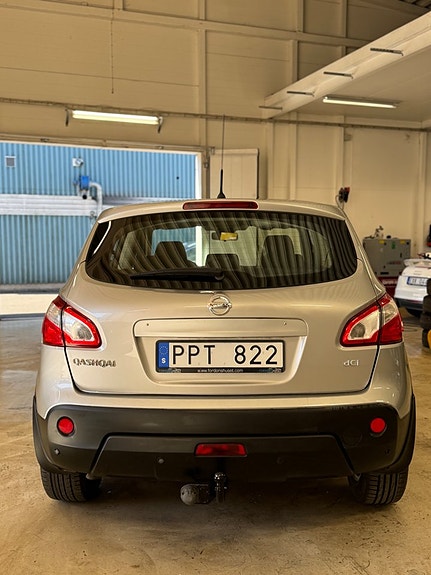 Nissan Qashqai 4 of 5