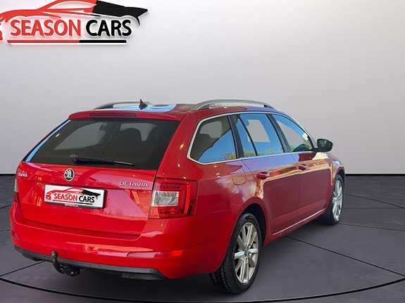 Skoda Octavia 3 of 5