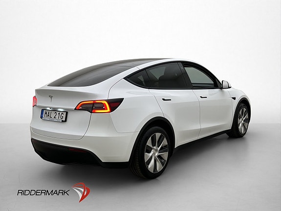 Tesla Model Y 6 of 30