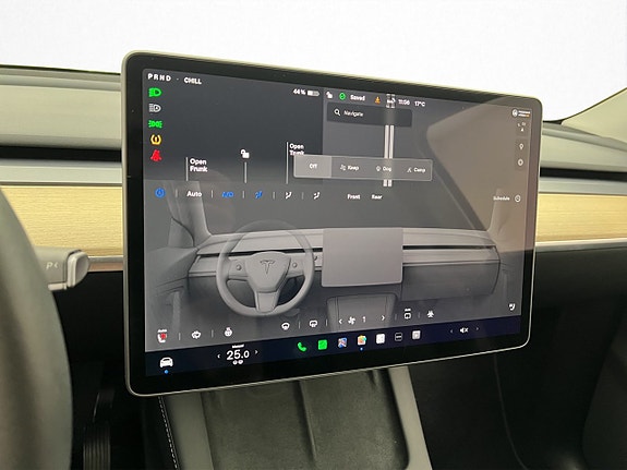 Tesla Model Y 18 of 30