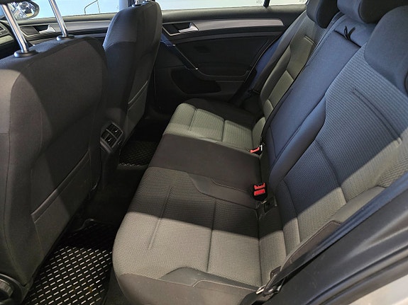 Volkswagen Golf I 19 of 24