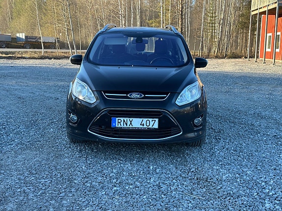 Ford Grand C-MAX 12 of 12