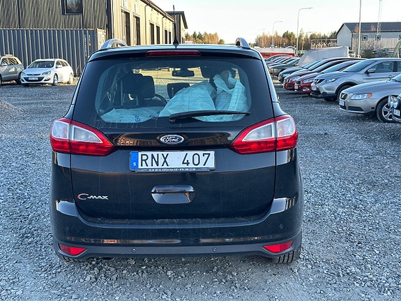 Ford Grand C-MAX 11 of 12
