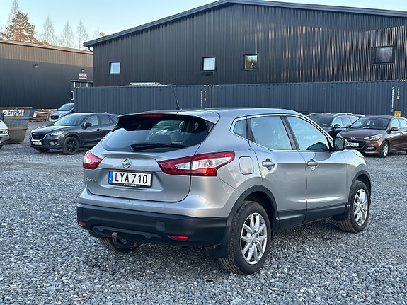 Nissan Qashqai 3 of 5