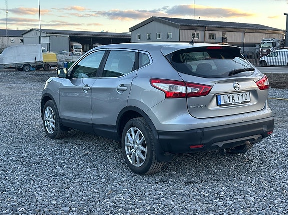 Nissan Qashqai 4 of 5