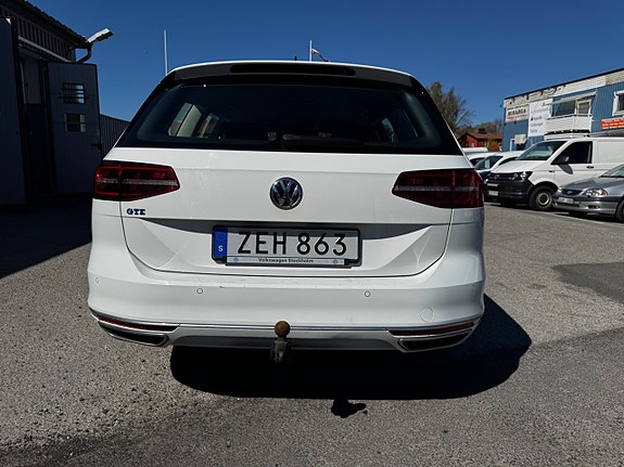 Volkswagen Passat 5 of 5