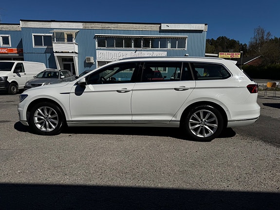 Volkswagen Passat 3 of 5