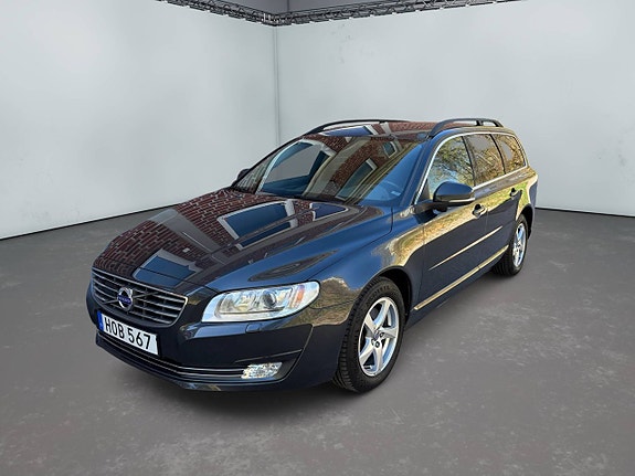 Volvo V70 2 of 5