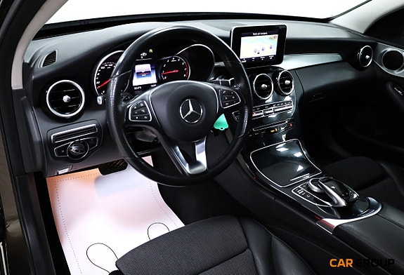 Mercedes-Benz C180 12 of 19