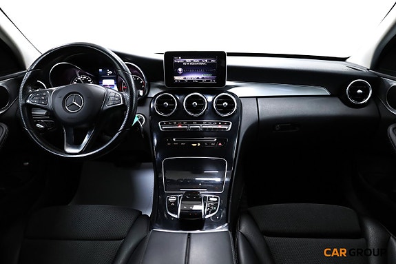 Mercedes-Benz C180 9 of 19