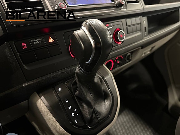 Volkswagen Transporter 21 of 26