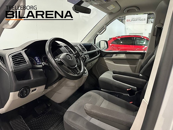 Volkswagen Transporter 11 of 26
