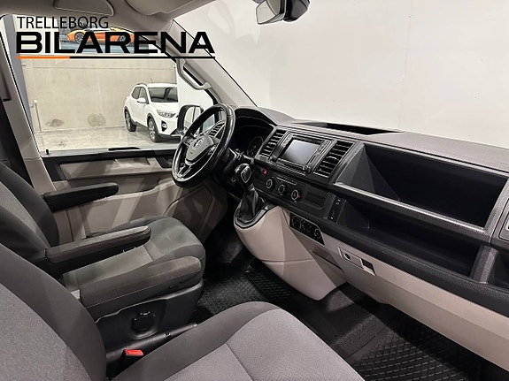 Volkswagen Transporter 13 of 26