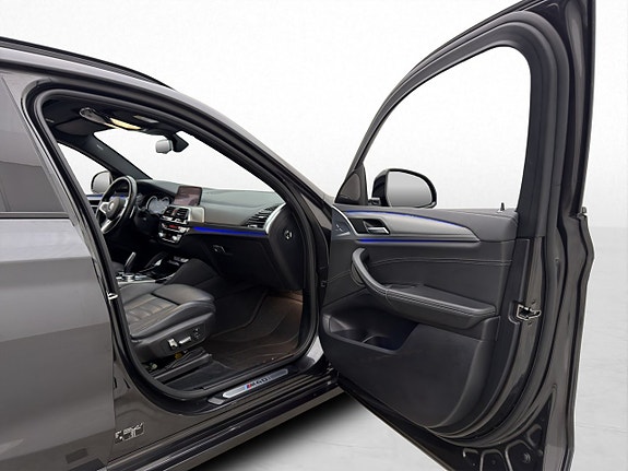 BMW X4 27 of 30