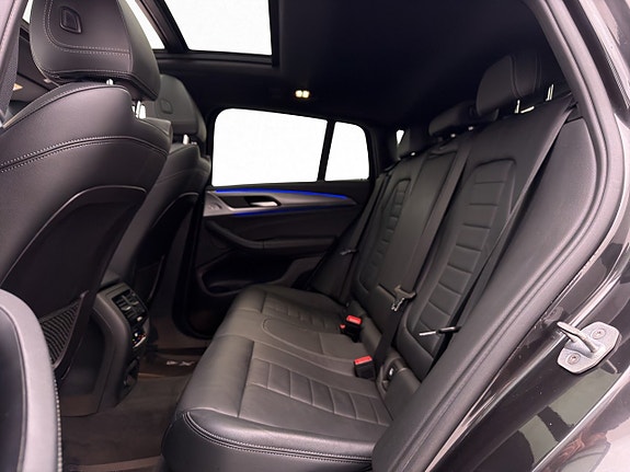 BMW X4 28 of 30