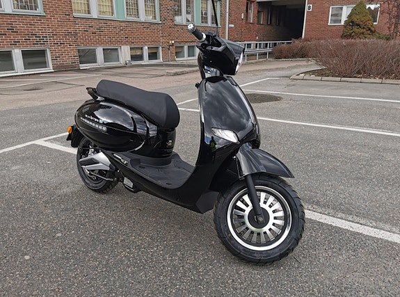 Sakura ELHÄSTEN Sakura JS2B-2 elmoped 4 of 6
