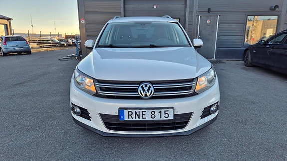 Volkswagen Tiguan 3 of 5