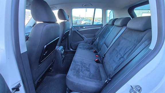 Volkswagen Tiguan 6 of 11