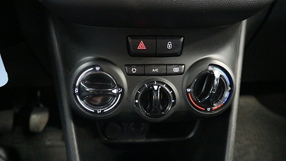 Peugeot 208 13 of 21