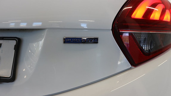 Peugeot 208 20 of 21