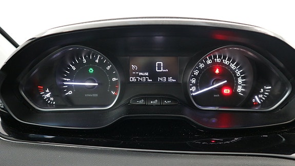 Peugeot 208 9 of 21