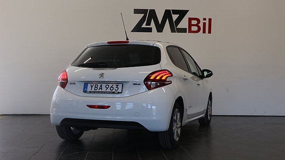 Peugeot 208 6 of 21