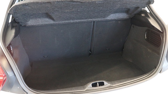 Peugeot 208 19 of 21