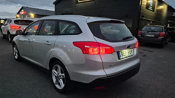 Ford Focus 4 of 5