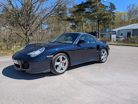 Porsche 911 Turbo 3 of 5