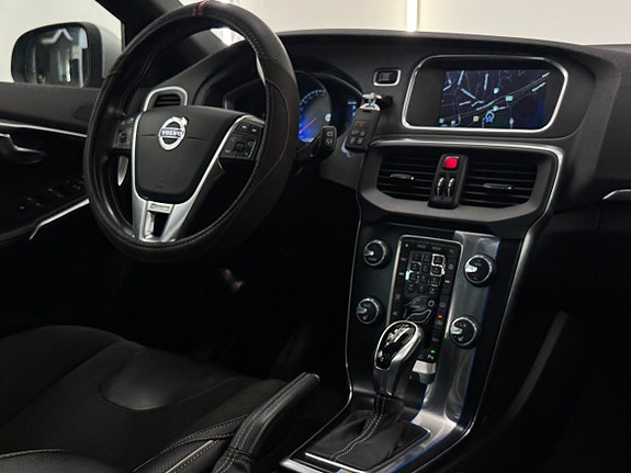 Volvo V40 18 of 20