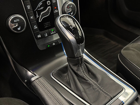 Volvo V40 10 of 20