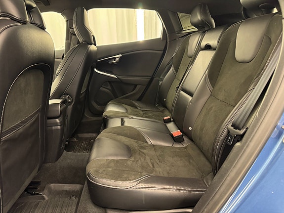 Volvo V40 8 of 20