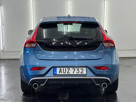 Volvo V40 4 of 20