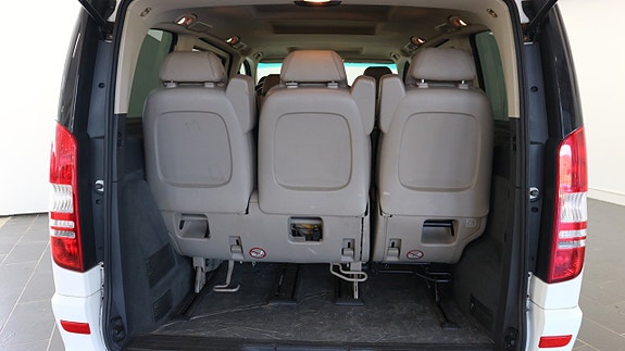 Mercedes-Benz Viano 20 of 24