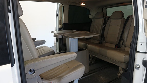 Mercedes-Benz Viano 18 of 24