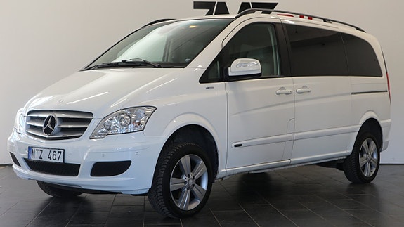 Mercedes-Benz Viano 2 of 5