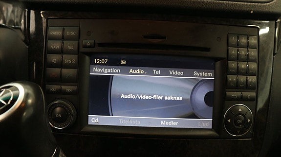 Mercedes-Benz Viano 15 of 24