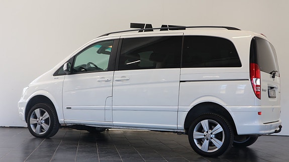 Mercedes-Benz Viano 3 of 5